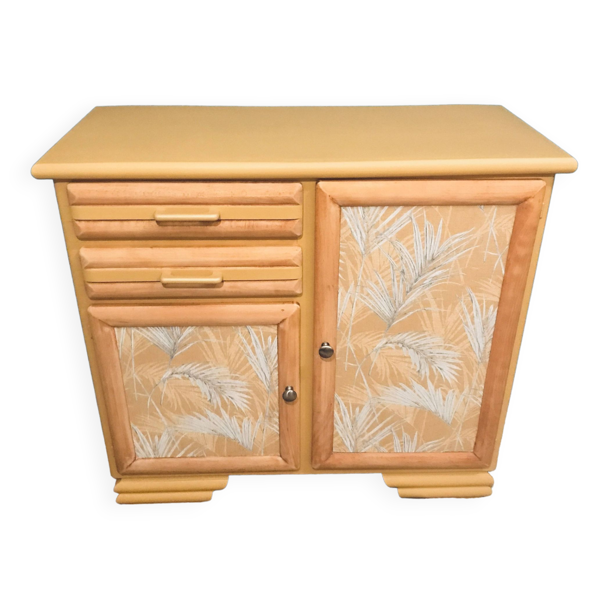 Low sideboard called “Mado” Paolo