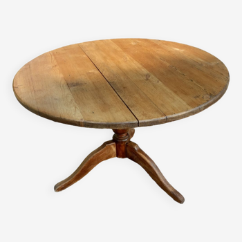 Old table / pedestal table in solid wood