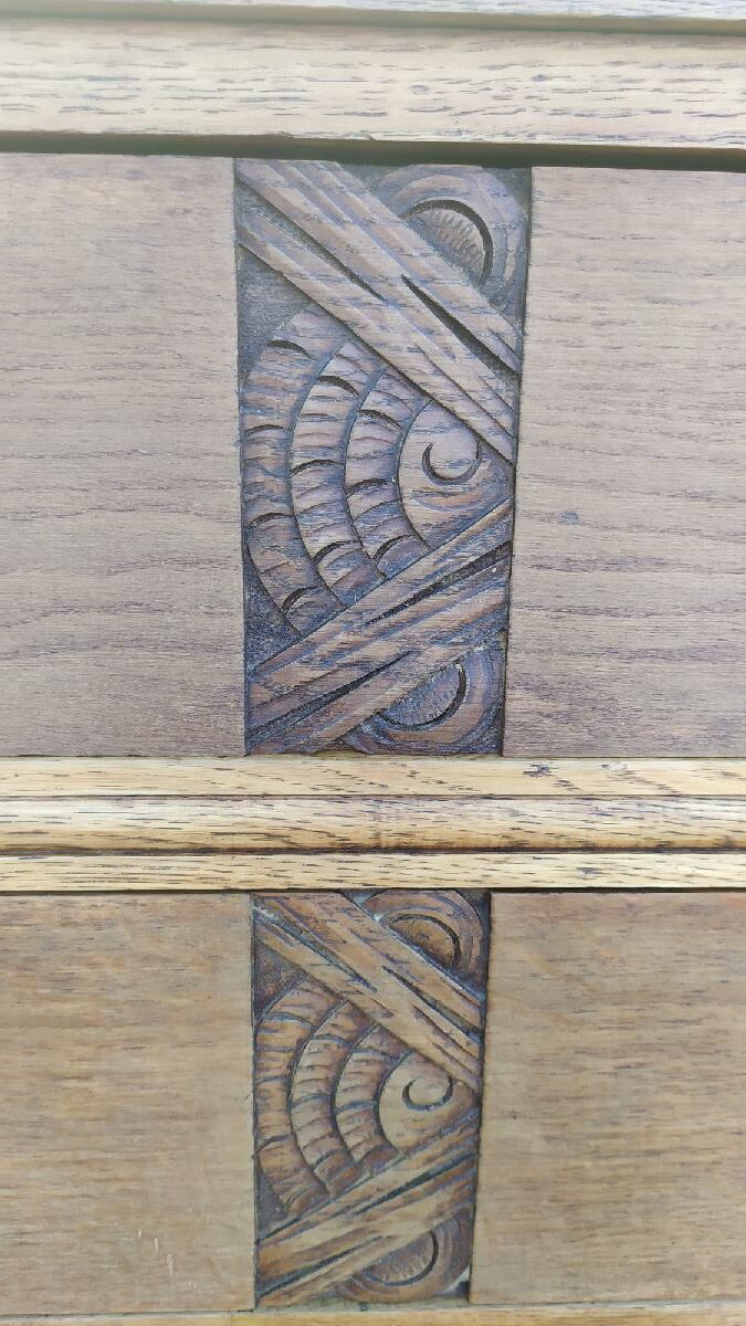 Antique chest of drawers