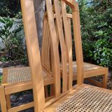 Chaises en bois et cannage