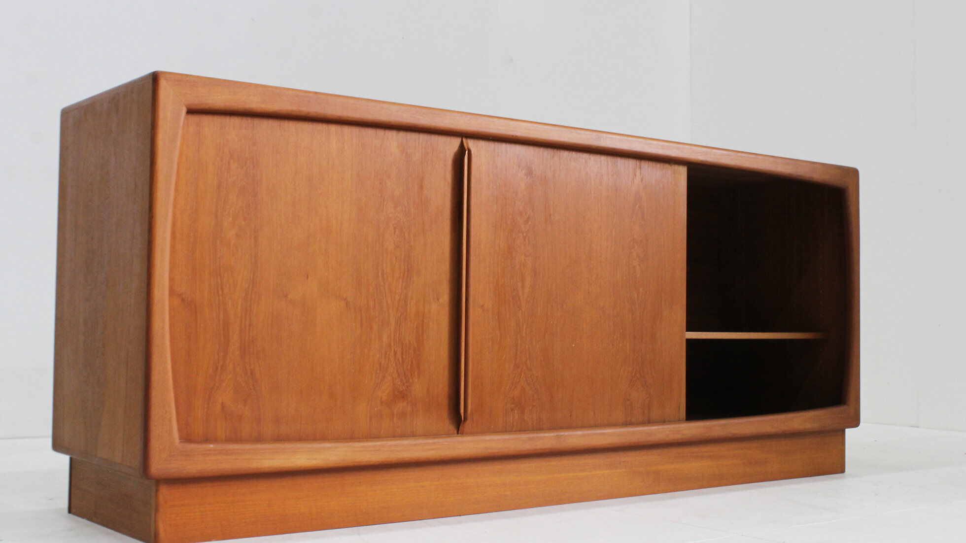 Vintage Mid Century sideboard Dyrlund 1960s