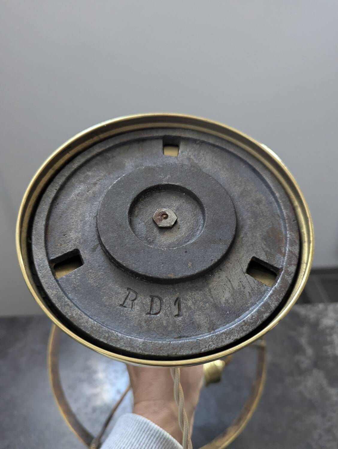 Antique Second Empire Napoleon III table lamp, 1870, brass and opaline glass