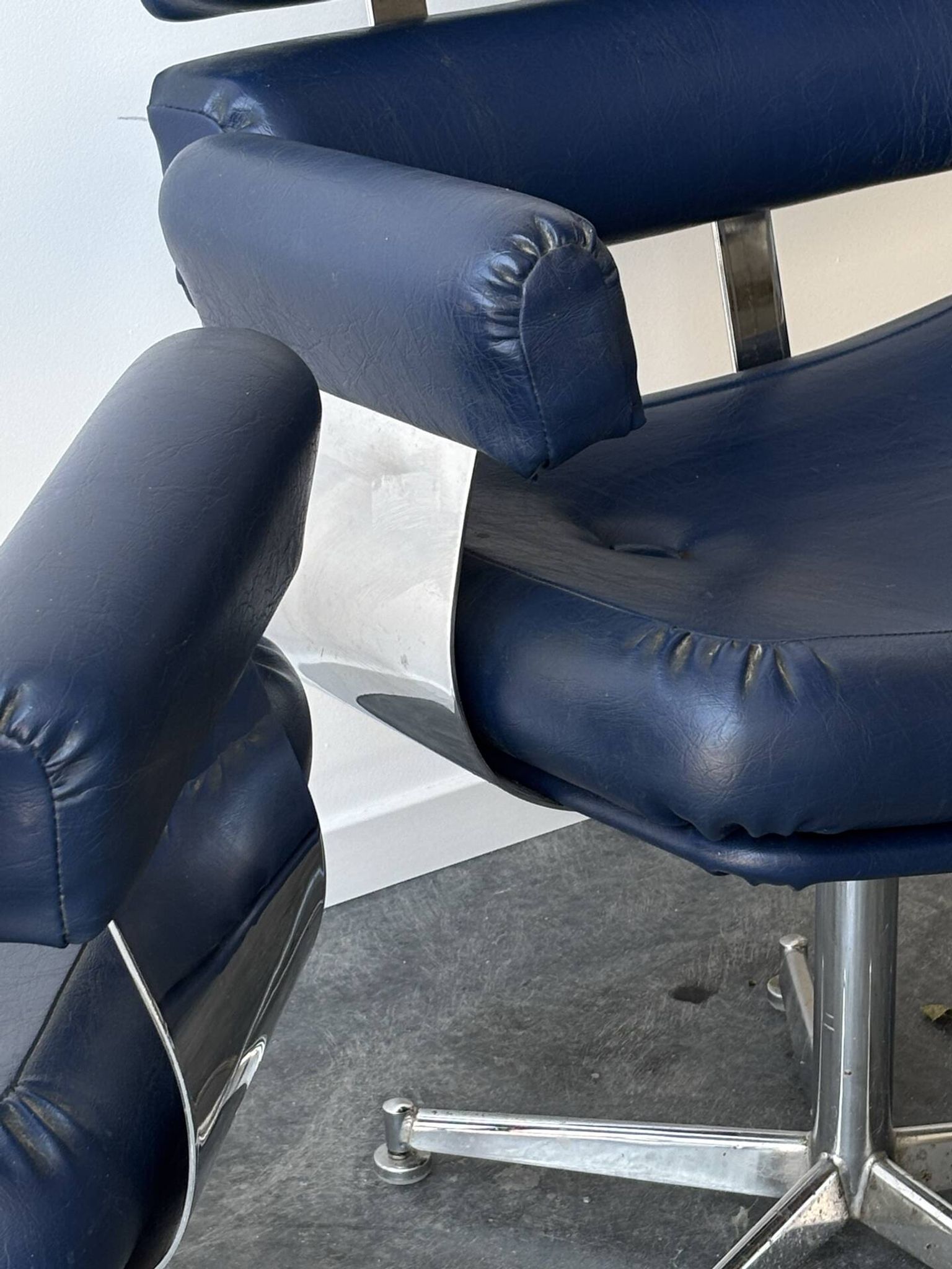 Pair of Italian Space Age lounge chairs, 1970