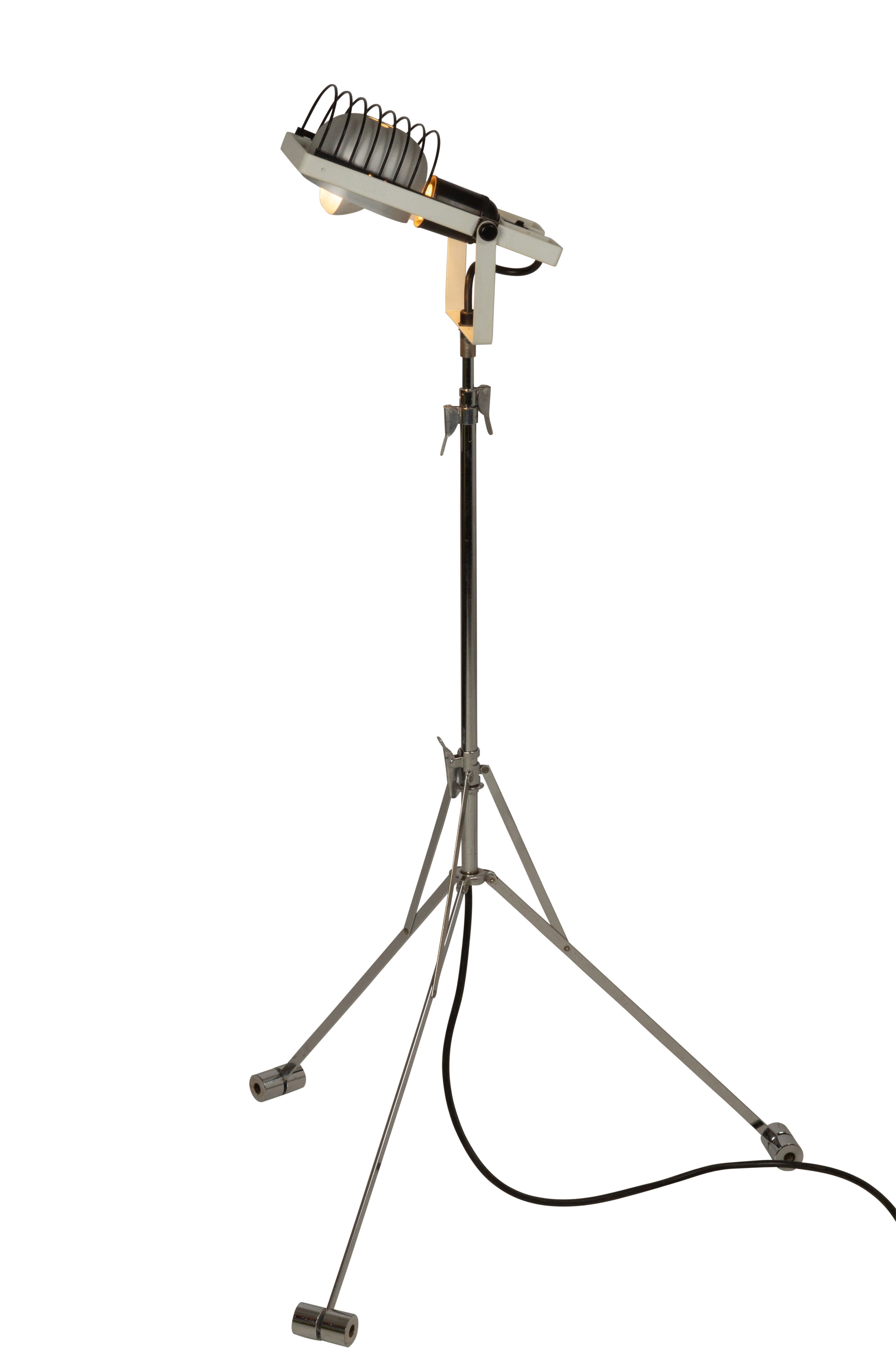 Lampadaire Ernesto Gismondi pour Artemide modèle Sintesi
