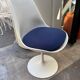 Round table set with 4 chairs E. Saarinen