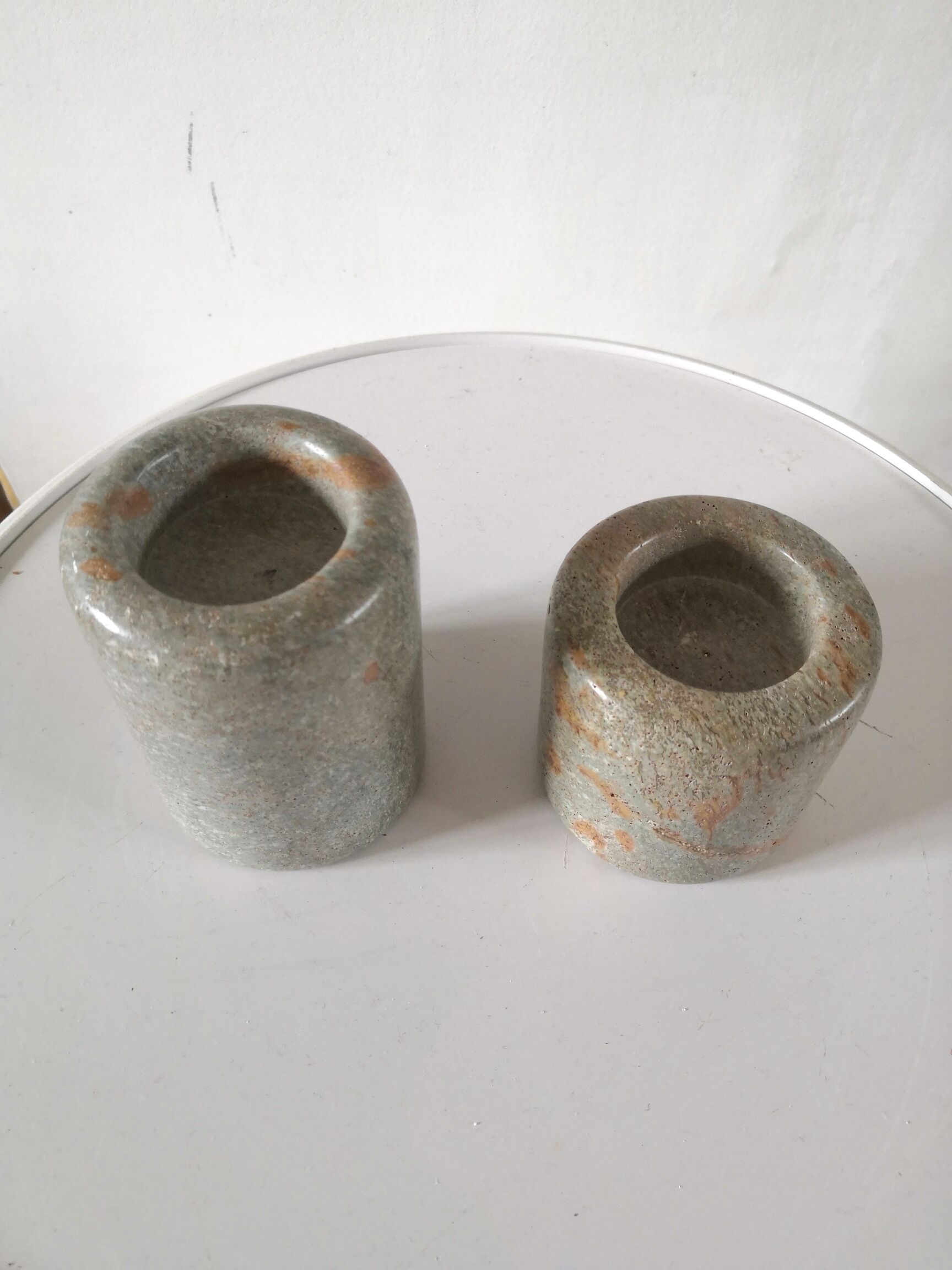 Atelier Olima, 2 stone candle holders from Gabon design 60s - 70s