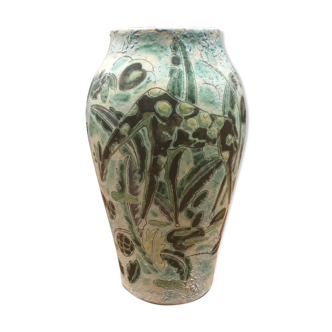 Giraffe vase