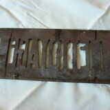 pediment enamelled plate CLEANING brown cast iron