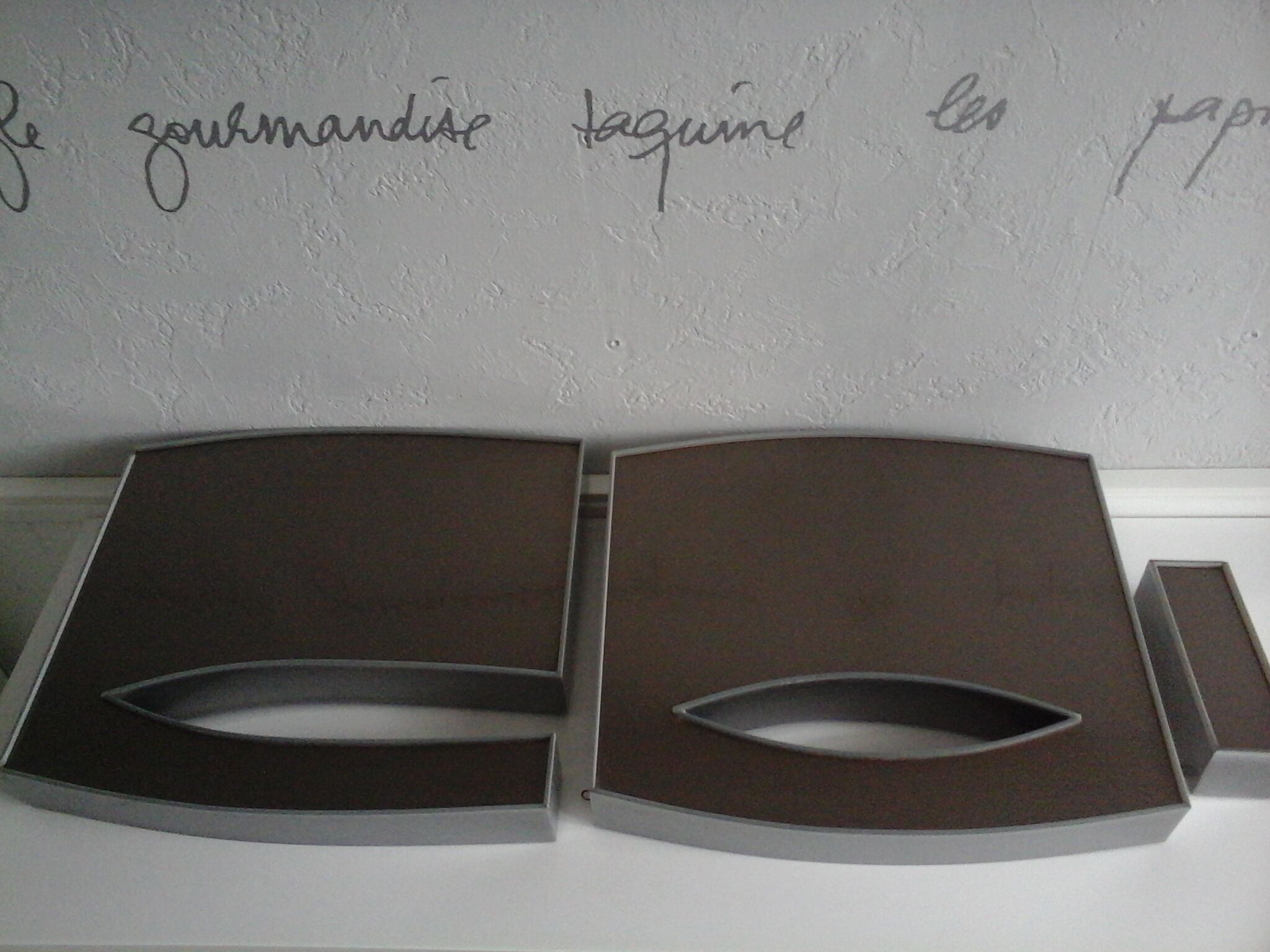 Vintage "C" sign letter