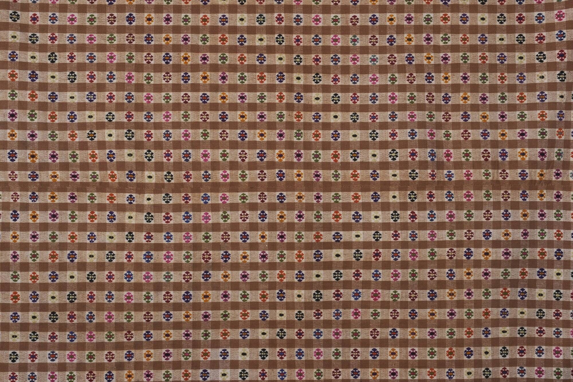 Vintage Turkish kilim, handwoven, 202x246 cm.