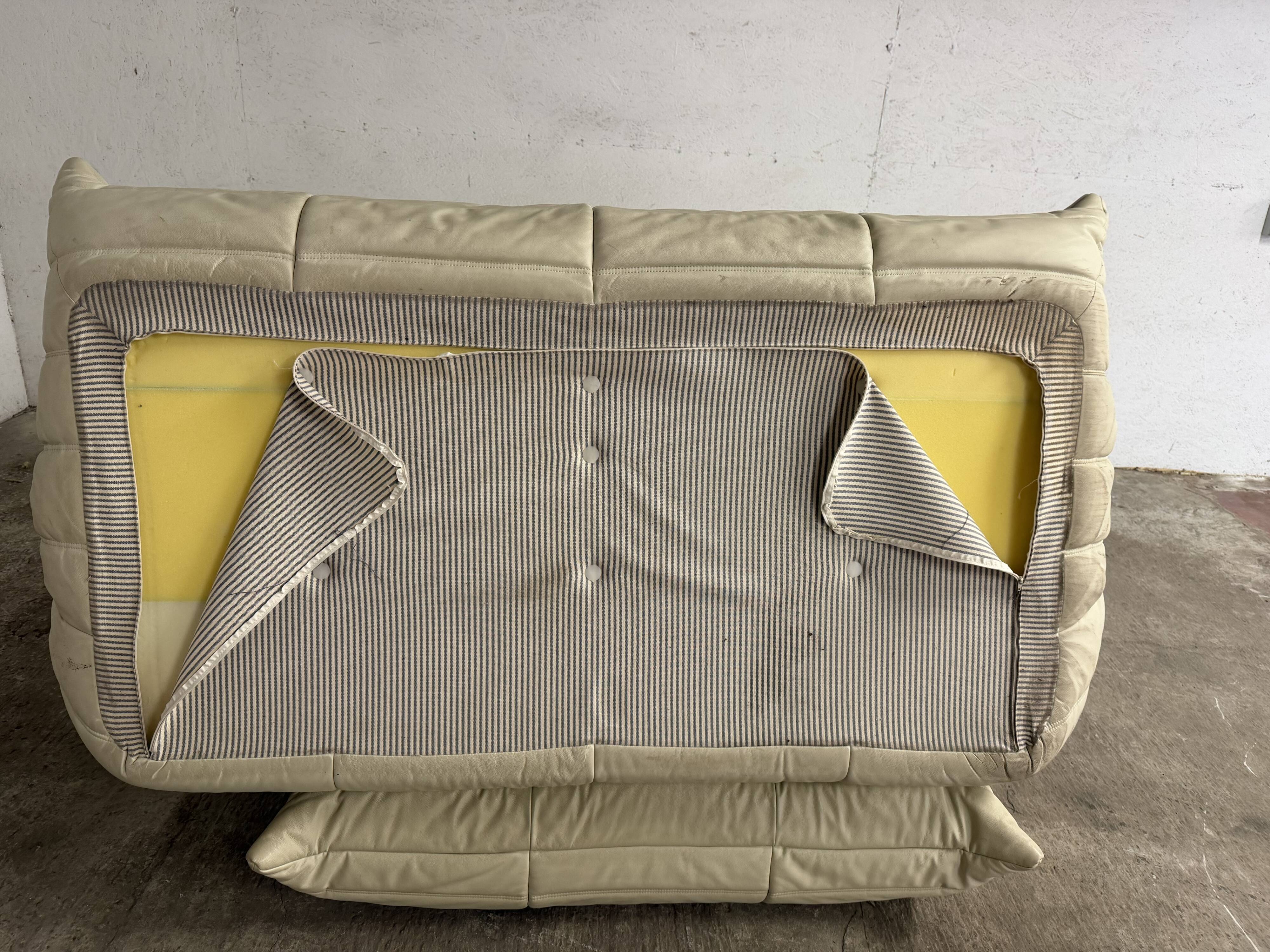 100% authentic ligne roset togo 3-seater beige leather in top condition!