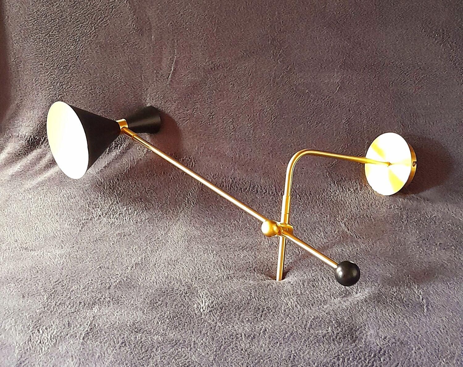Diabolos wall lamp