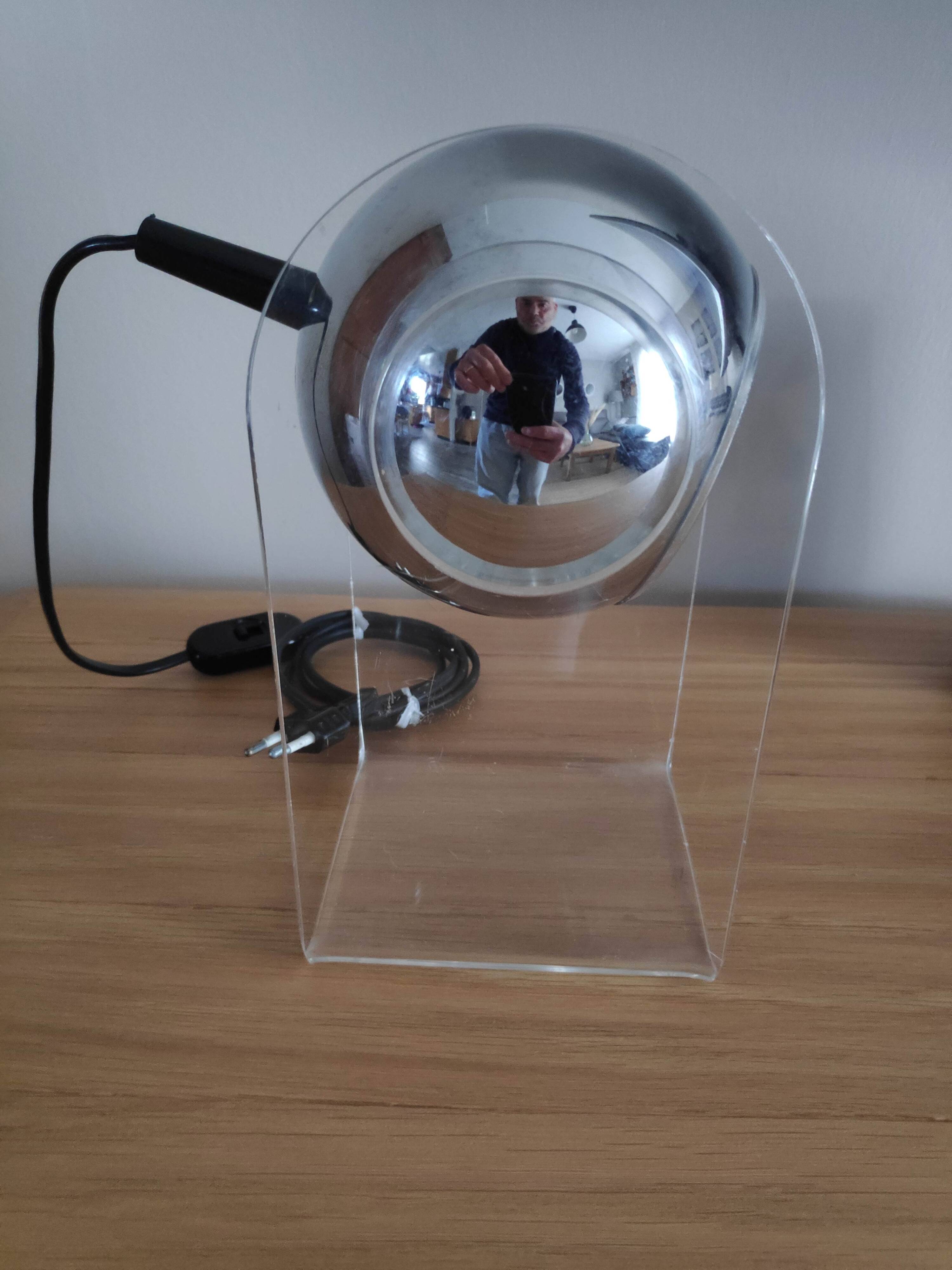 Vintage gino sarfatti lamp from the 70s