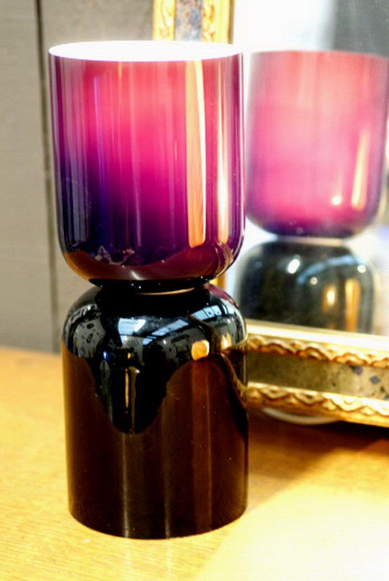 Diabolo lamp in purplish glass France 1970