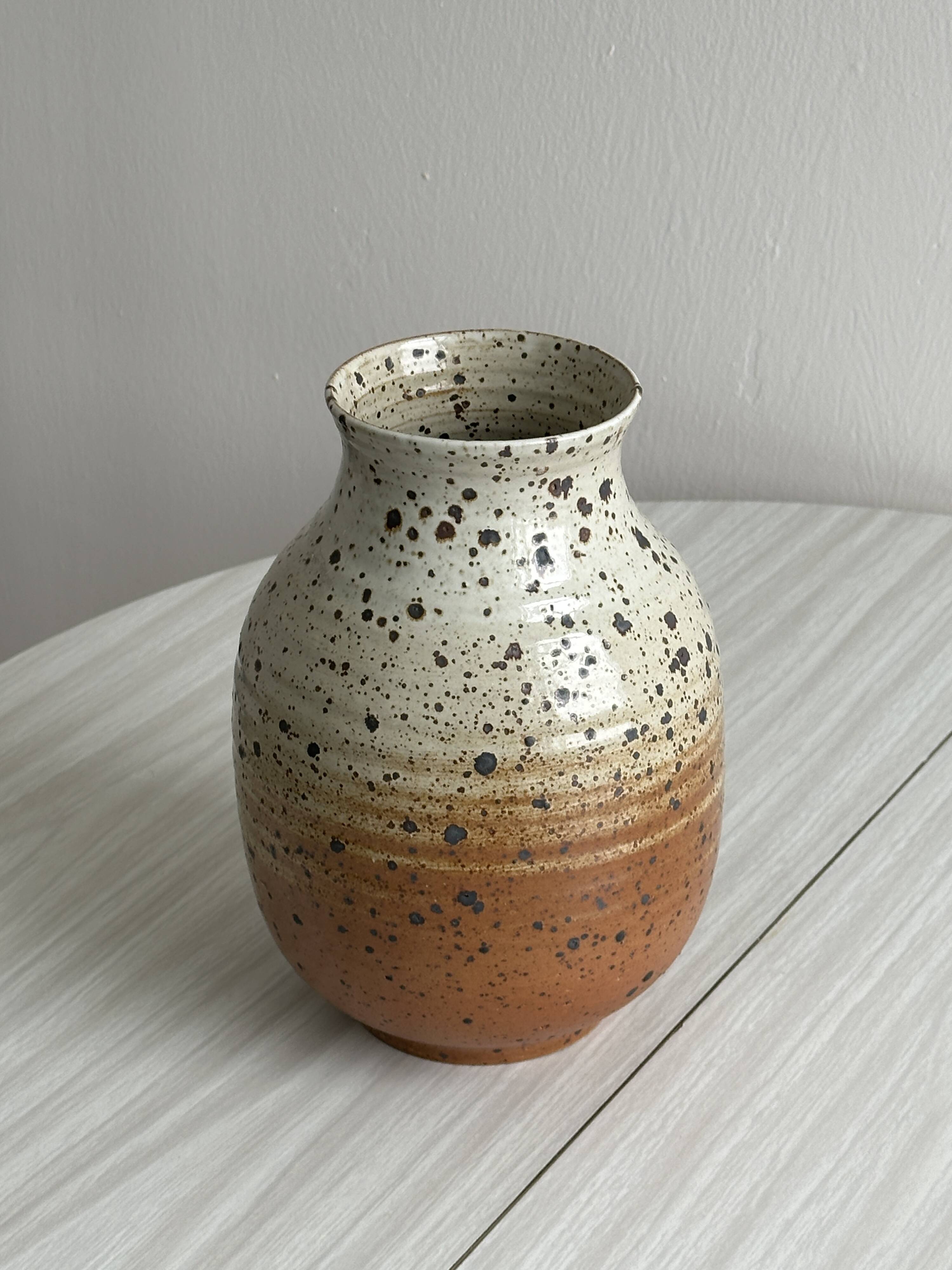 Pyrite stoneware vase