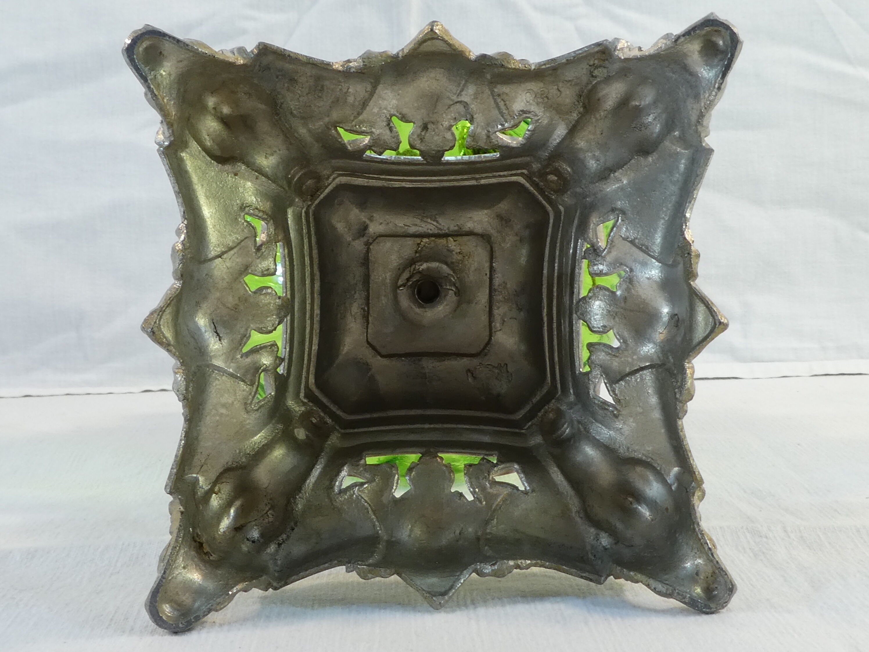 Ancient lampe a petrole no3