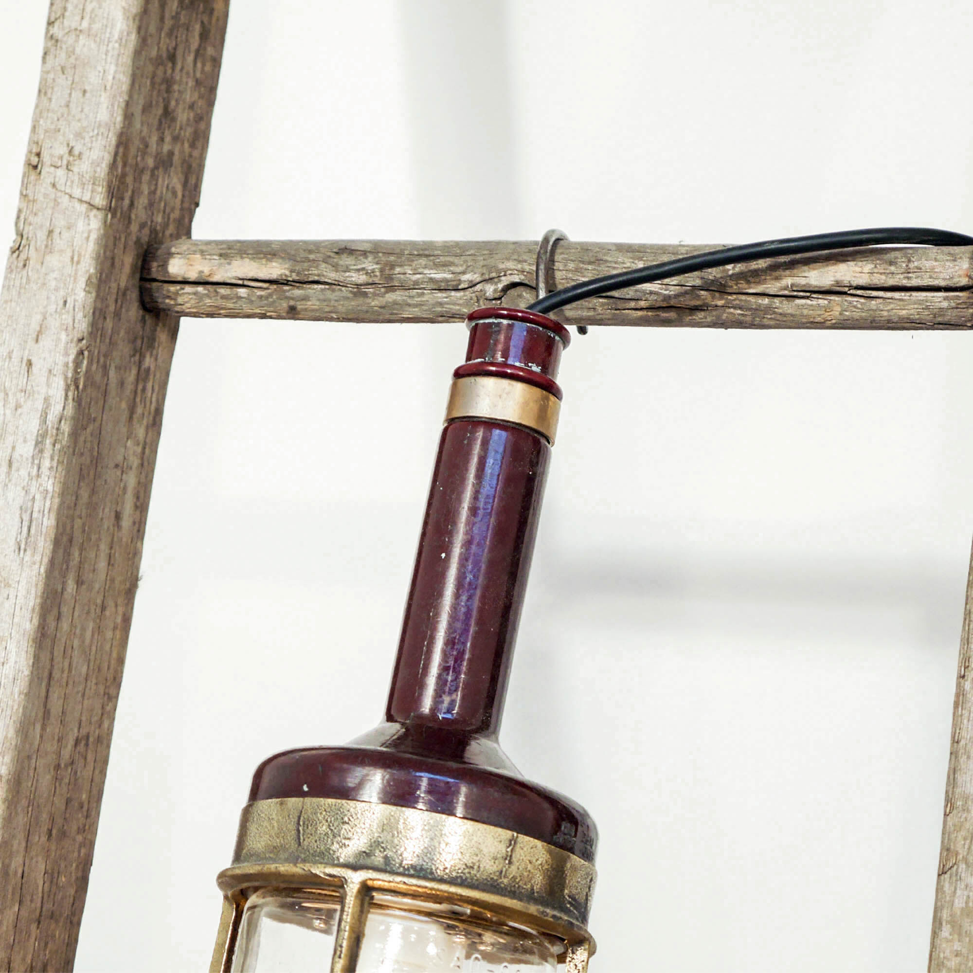 Baladeuse bakélite "rouge vin"