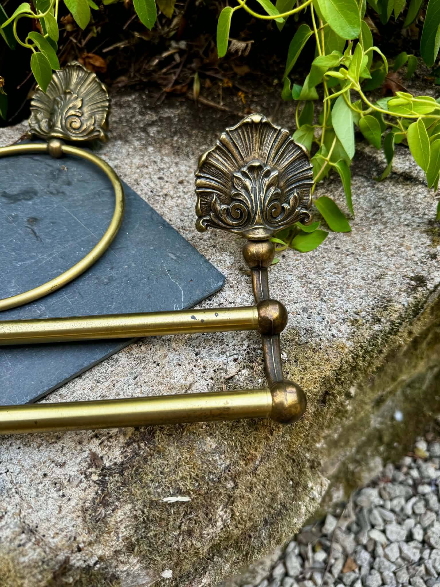 Set of bathroom hooks in Louis XV baroque style.
