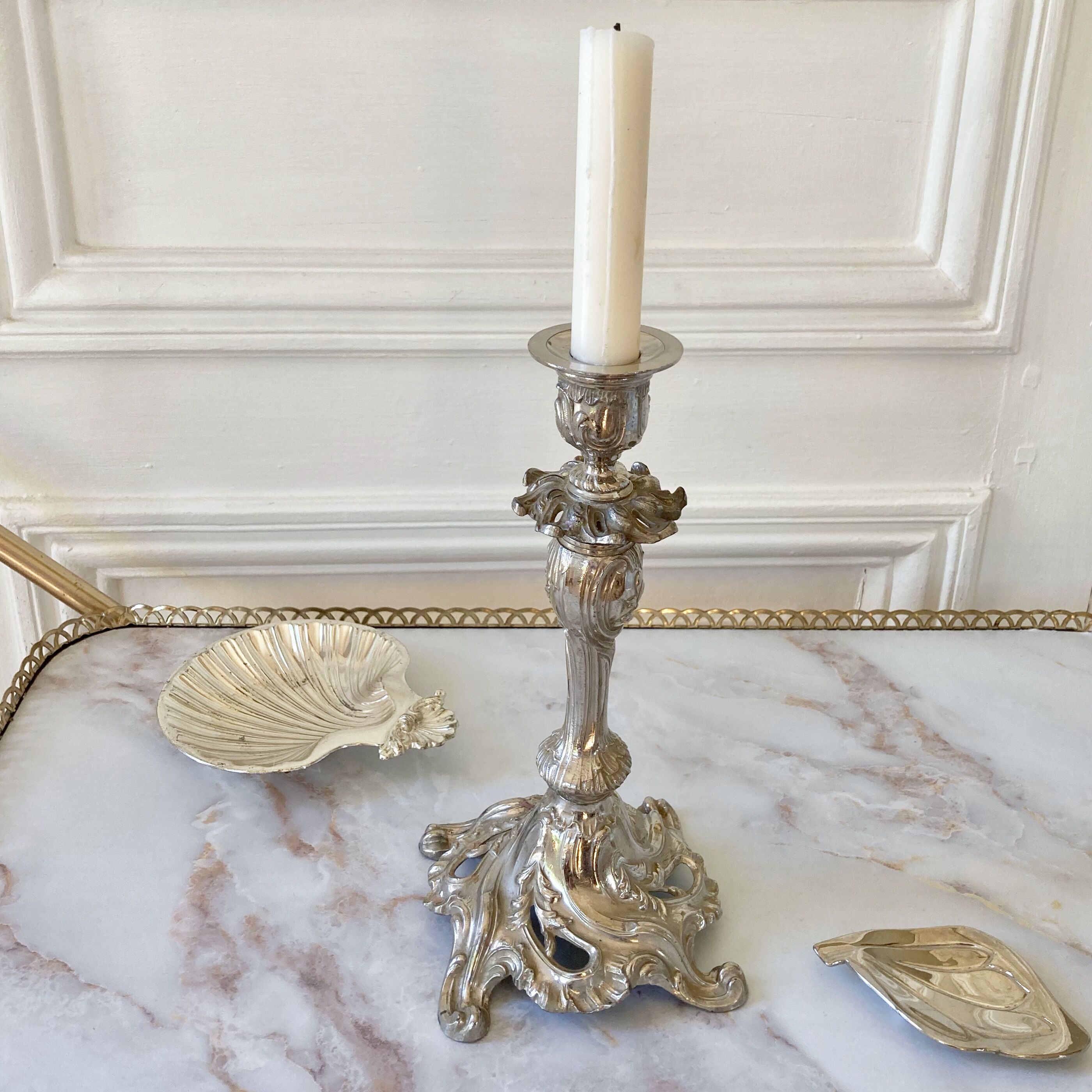 Candlestick candlestick rocker
