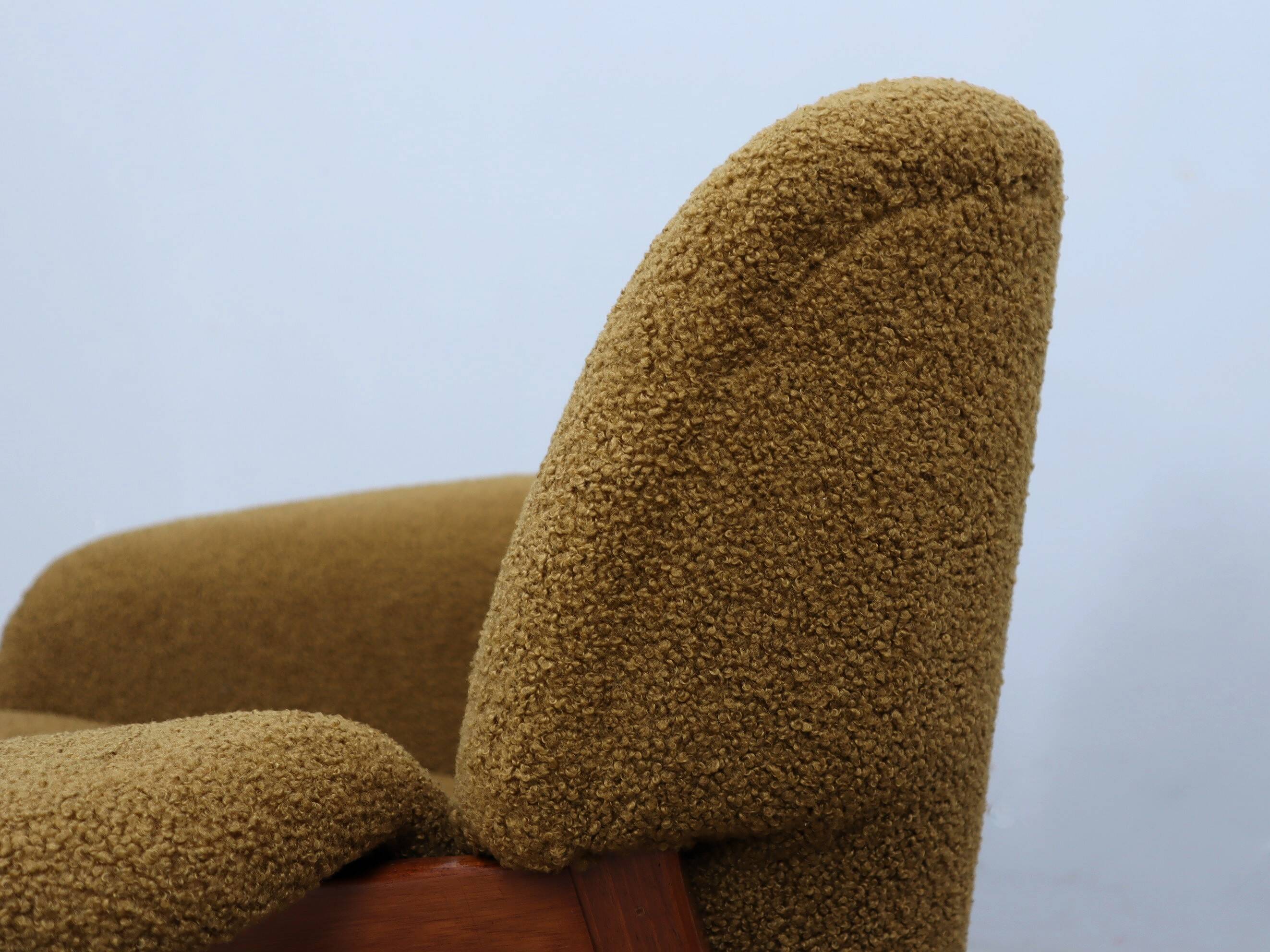 Pair 849 armchairs Gianfranco Frattini for Cassina Meda 1950s