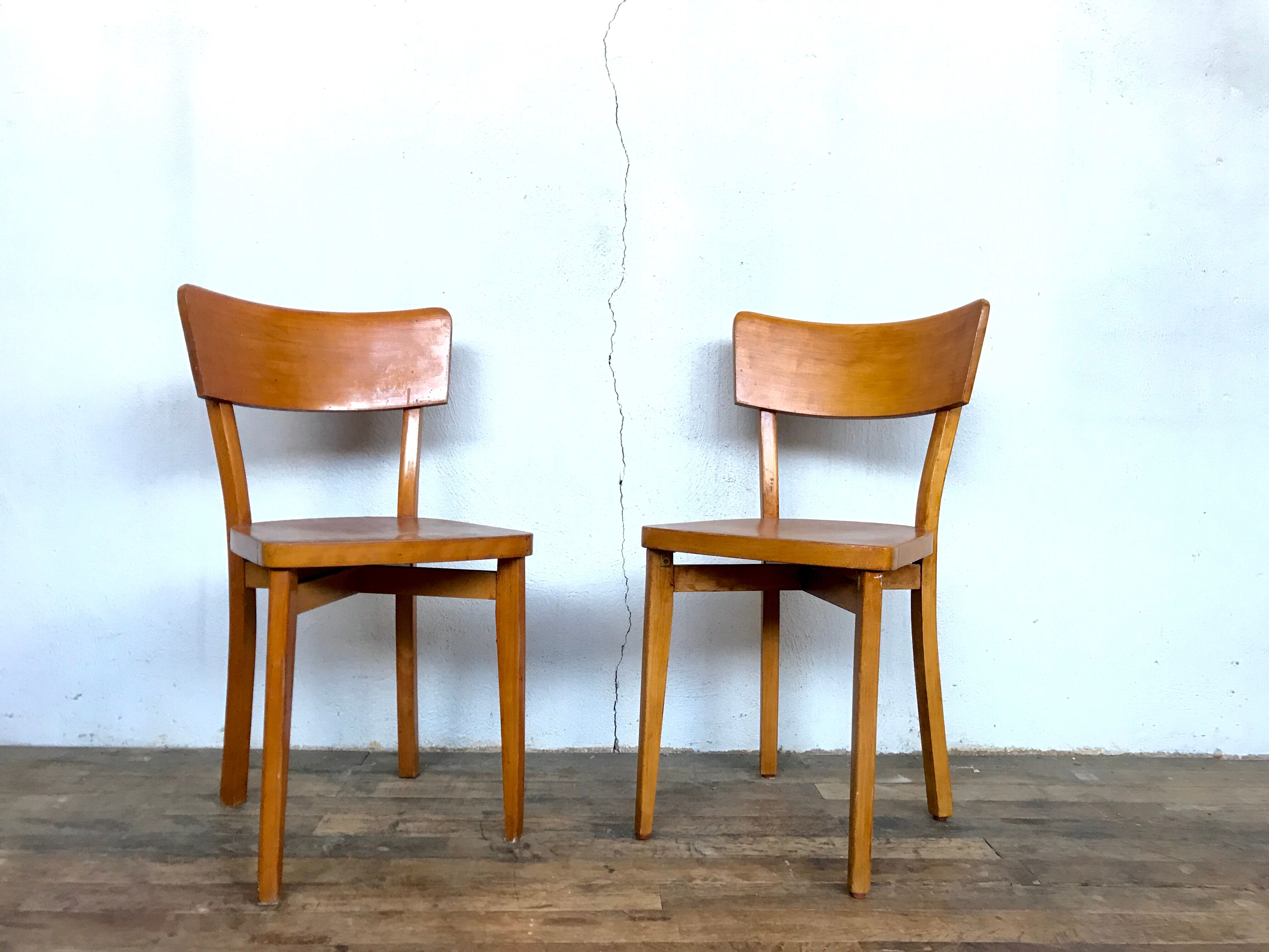Pair of wooden chairs bistrot