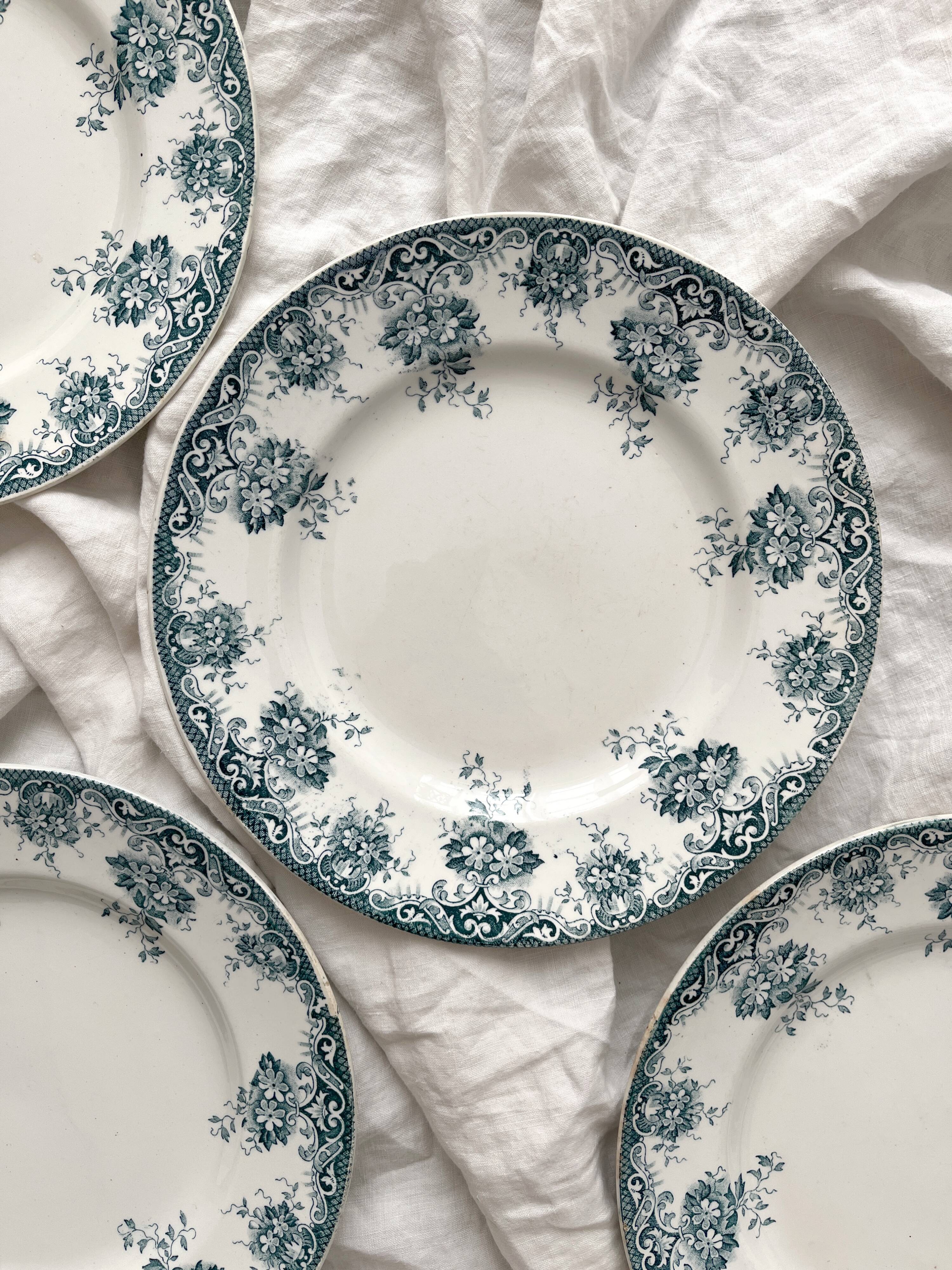 4 assiettes plates en terre de fer "Primevère" Saint Amand et Hamage