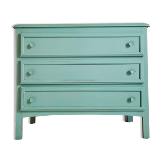 Green antique chest of drawers
