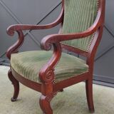 Fauteuil en velours vert