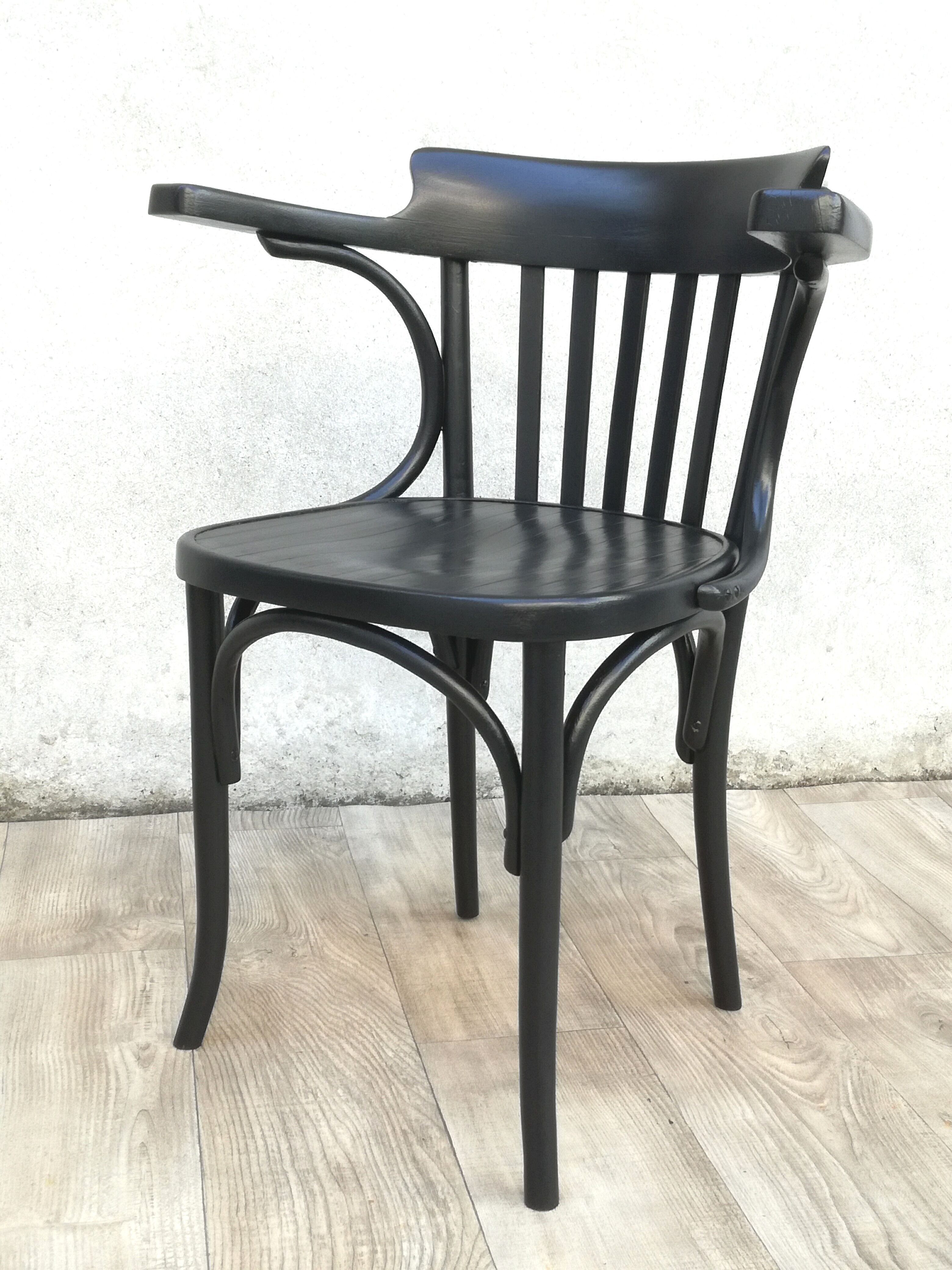 Chaise bistrot en bois avec accoudoirs  Selency