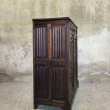 Neo-Gothic Buffet