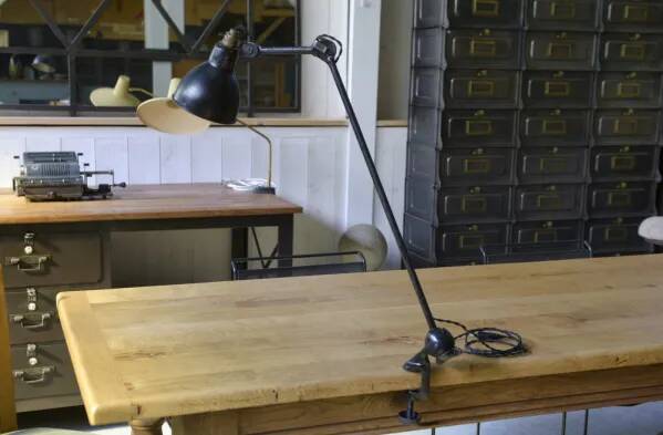 Emblematic Gras lamp, Ravel edition, by Bernard-Albin Gras, 1930s