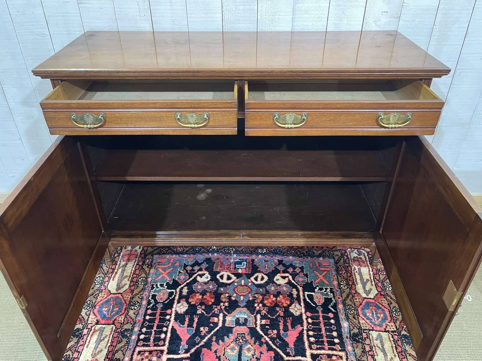 English buffet from the late 19th century in walnut.