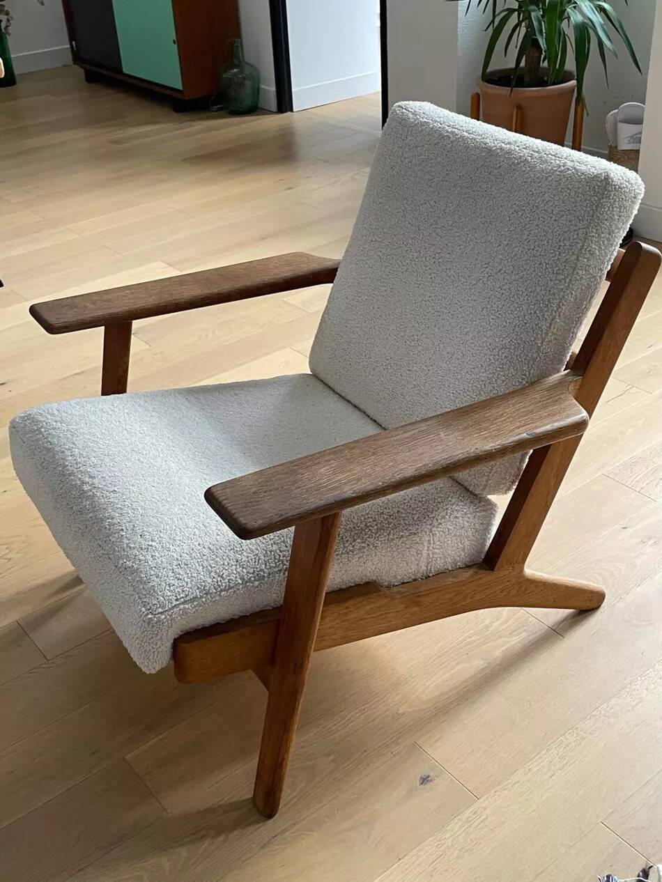 GE290 armchair by Hans Wegner