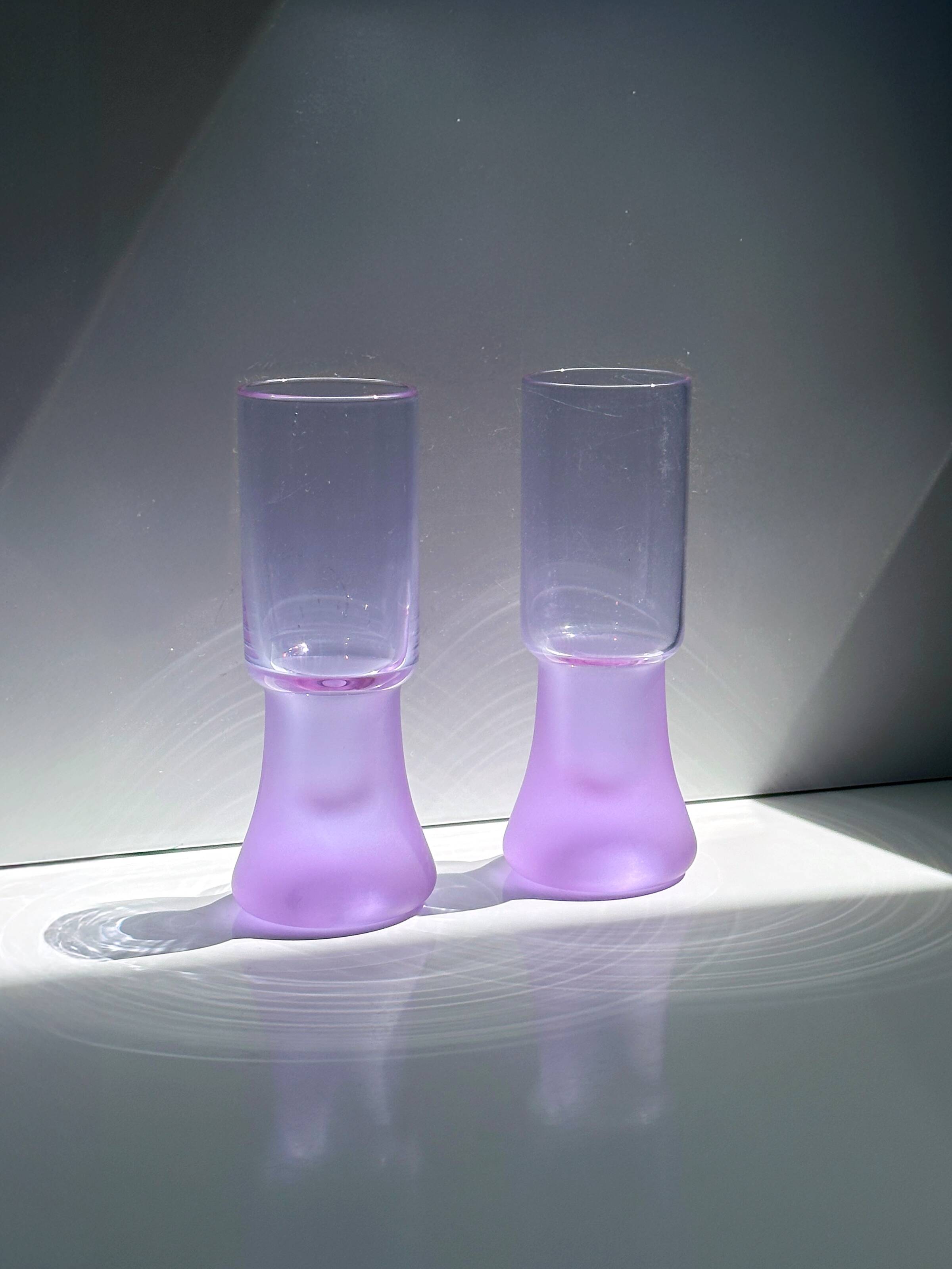 6 heavy stem Alexandrite Wine Glasses - Space Age 1970s