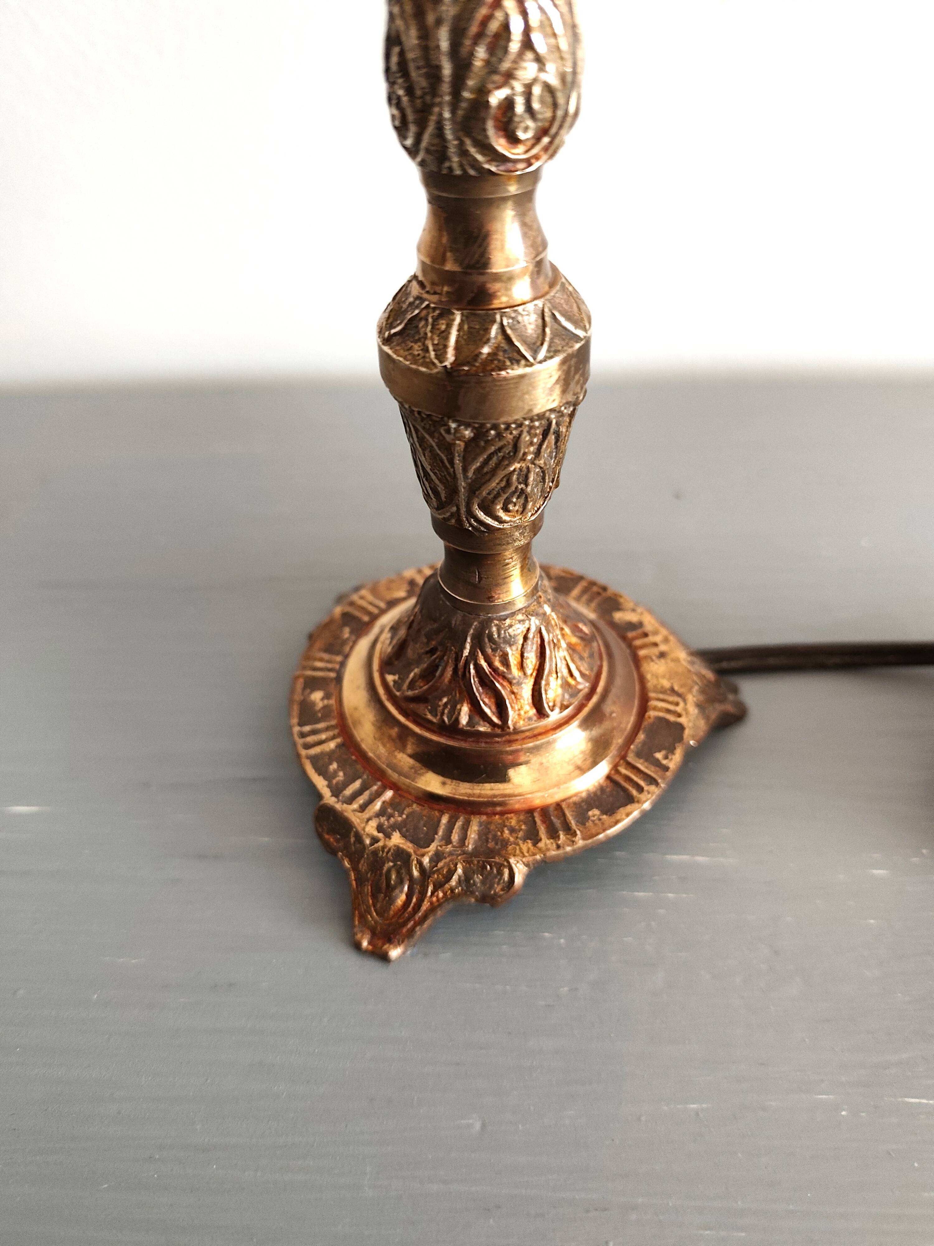 Art Deco lamp with a bronze base