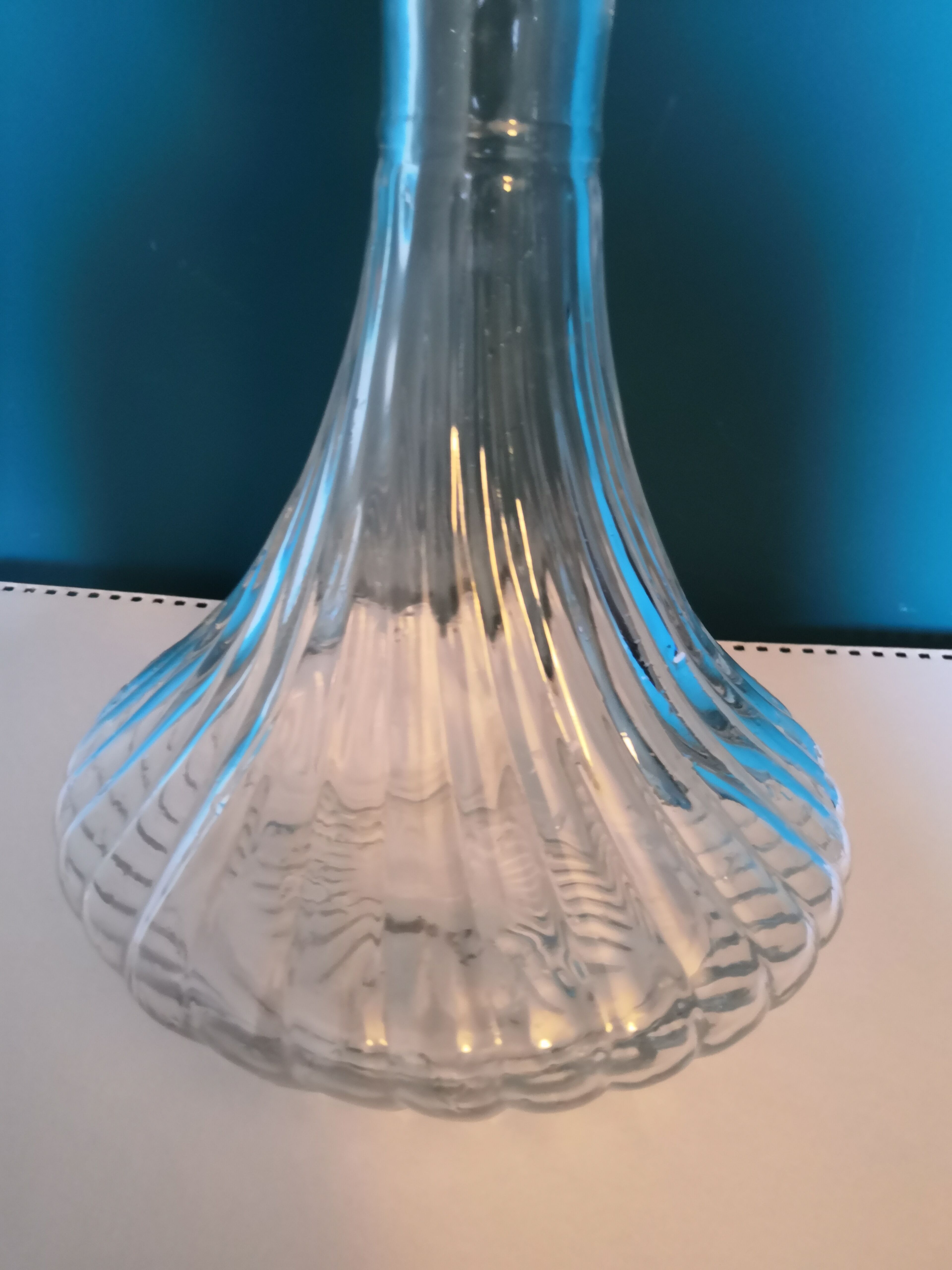 Wine carafe