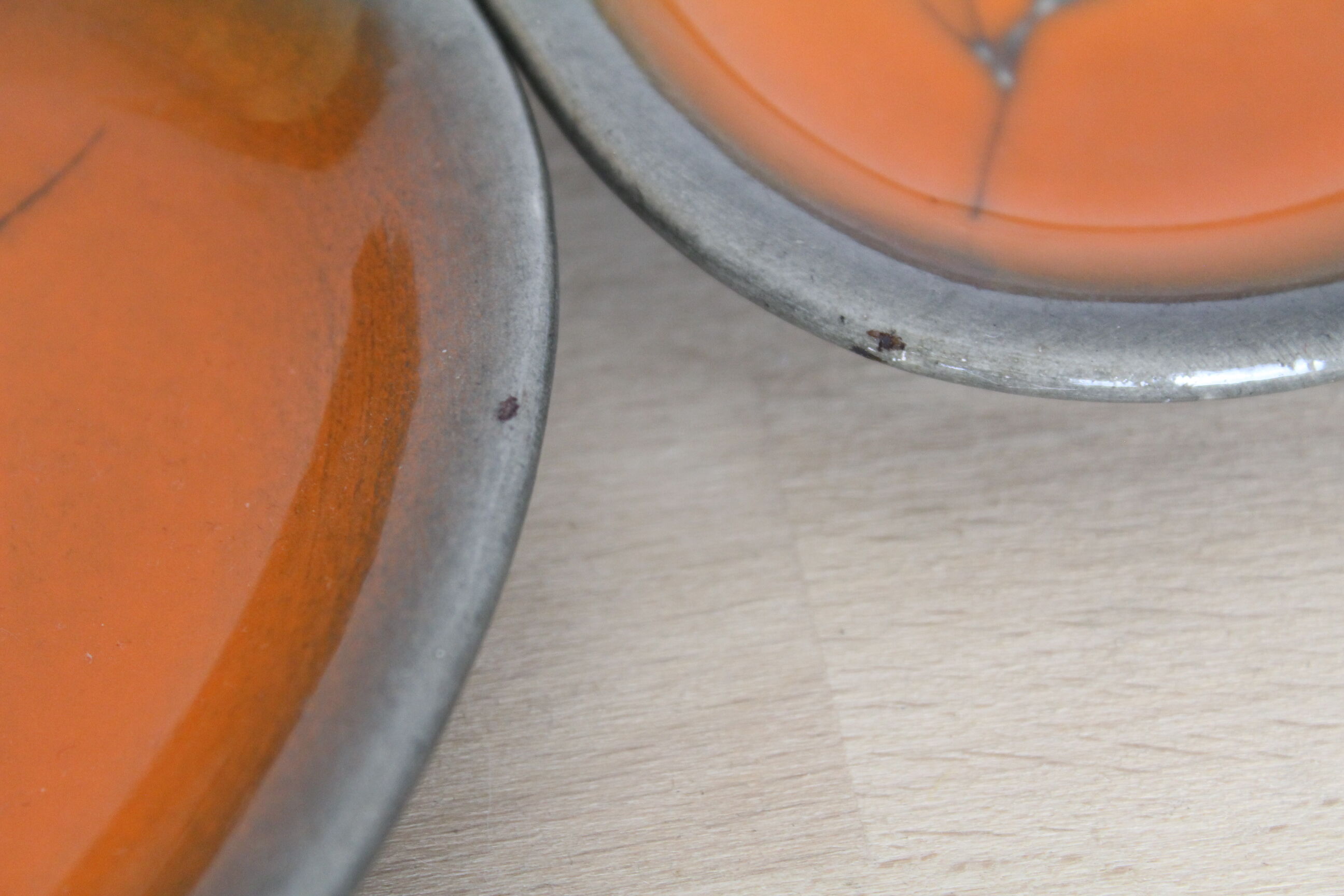 Set of 2 ceramic aperitif cups Niedervillers Calut, mid century, orange flowers