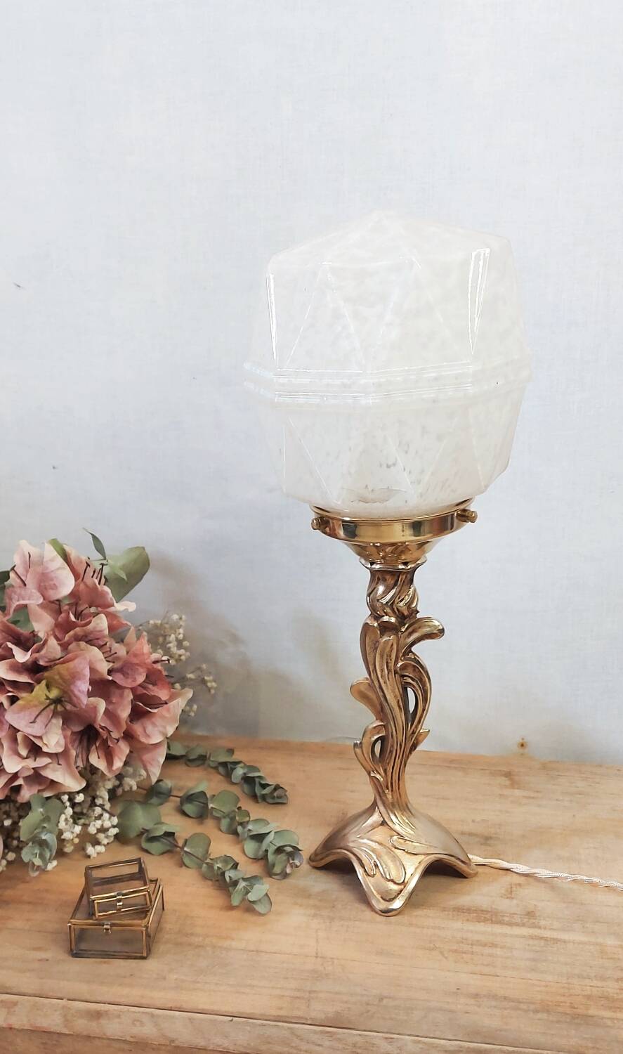 Art Deco glass lamp from Clichy