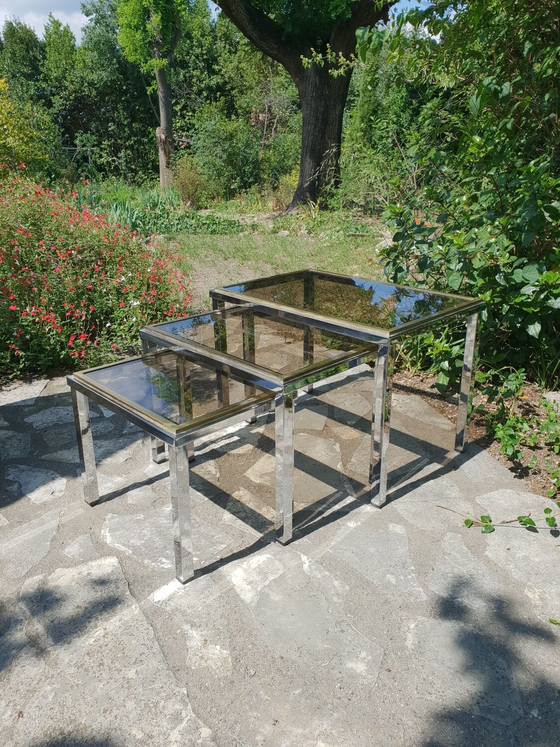 Nesting tables italy 1970