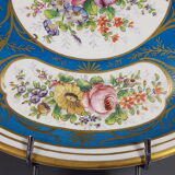 Flat porcelain beautiful floral decoration brand apocrypha of Sèvres BS