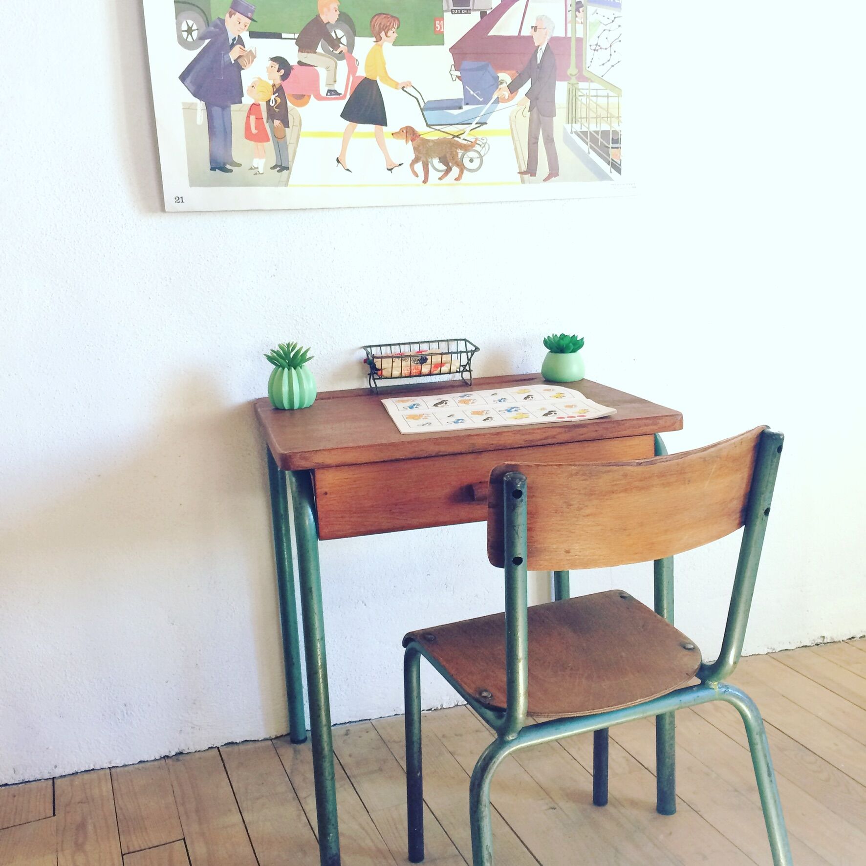Bureau et chaise vintage des années 50