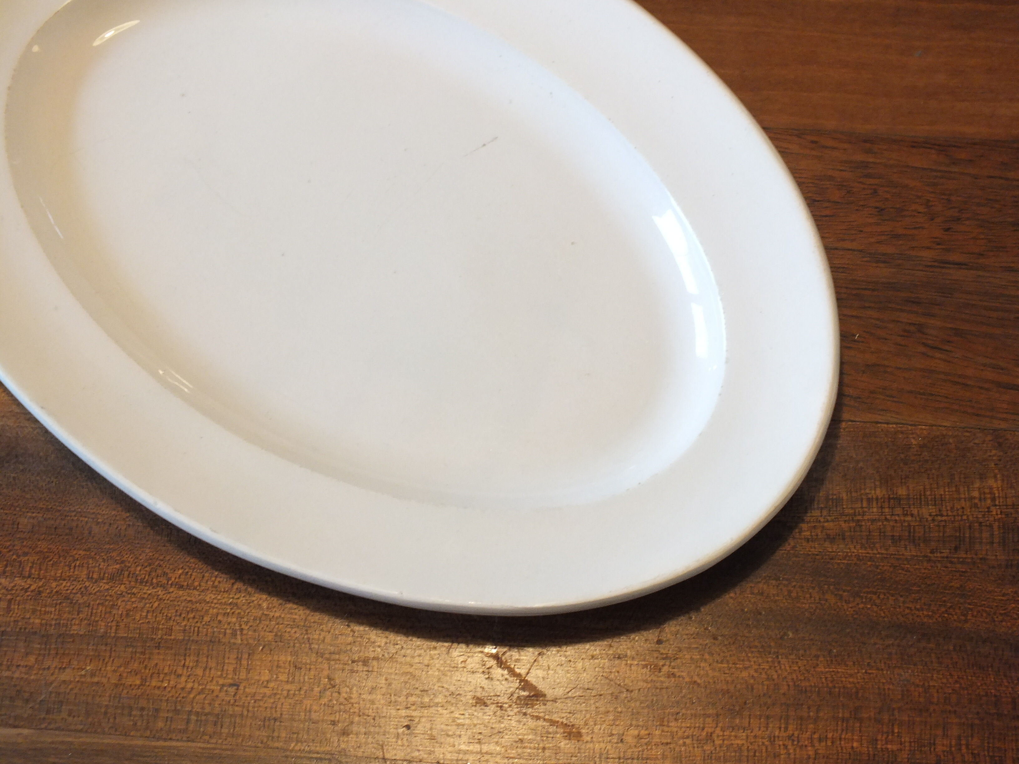 White oval dish Gien Geoffroy & Cie circa 1870