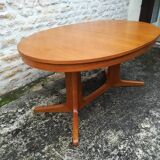 Scandinavian table
