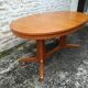 Table scandinave