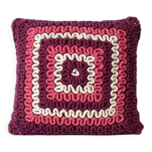 coussin en crochet vintage