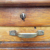 Double curtain cabinet