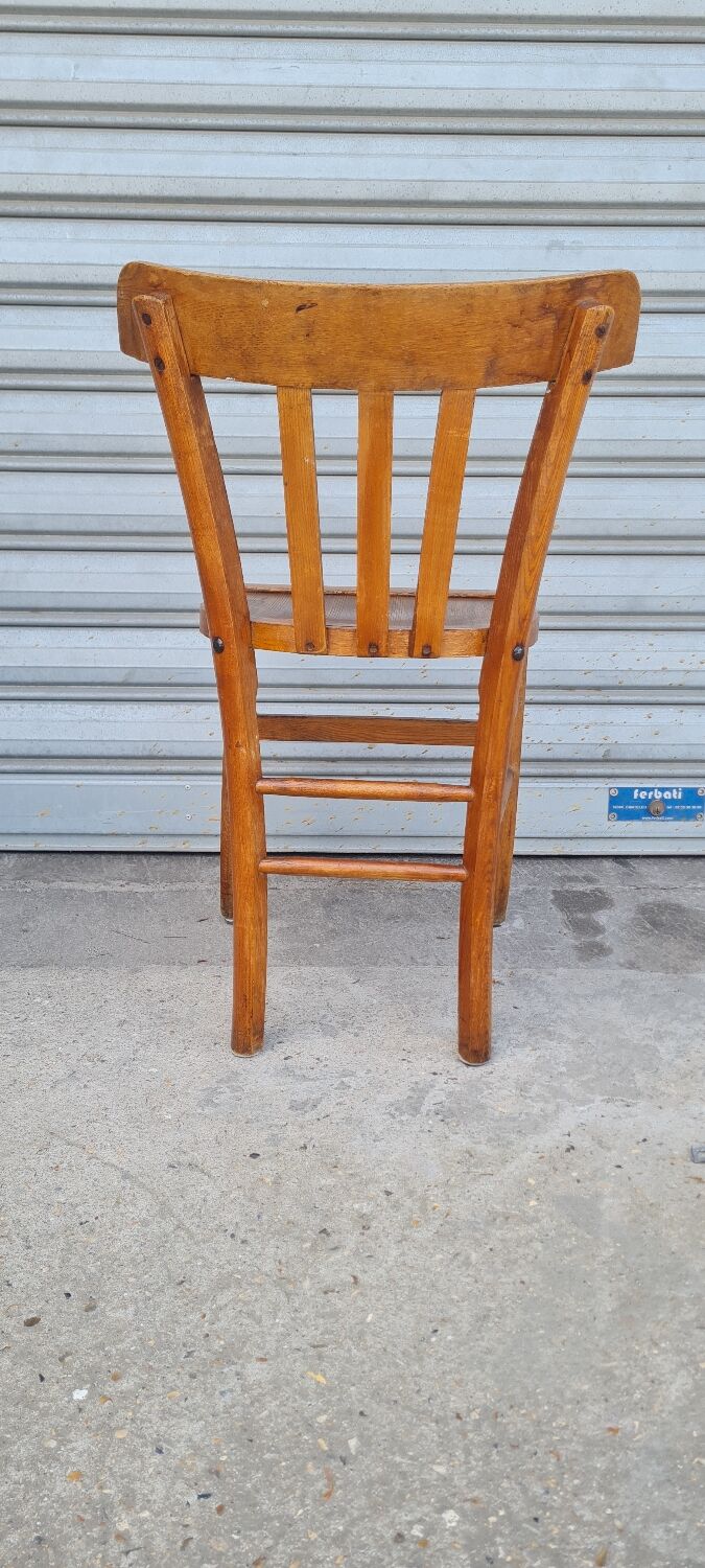 Bistro chair in solid oak