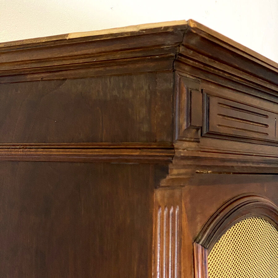 30-year screened bookcase