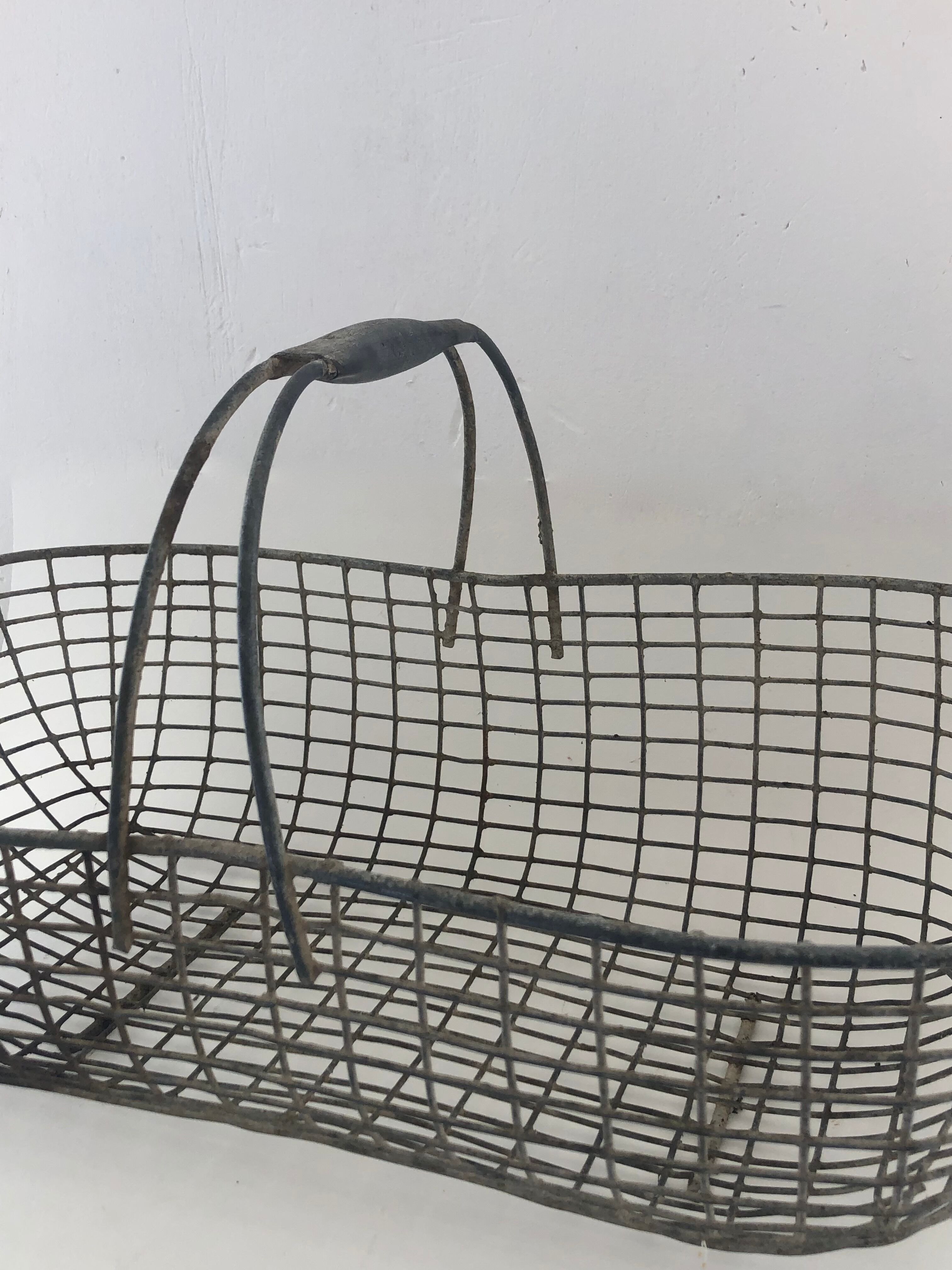 Metal garden basket