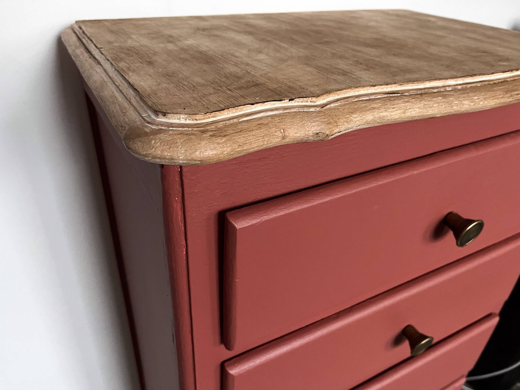 Vintage terracotta chiffonier weekly